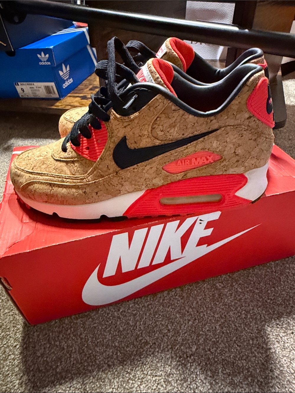 Nike Women’s Cork-Textured Sneakers with Black and Red Accents - Picture 2 of 8